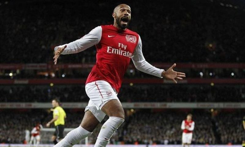 Bí quyết nào giúp Thierry Henry chạy nhanh đến vậy? 